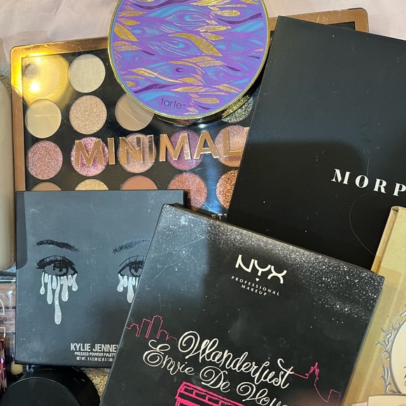 KYLIE,TARTE, MAC, DOLL 10 & MORE MAKE UP BUNDLE - Picture 2 of 7